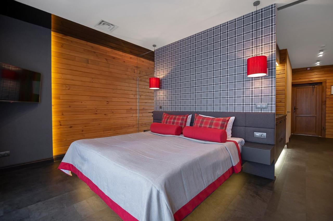 Equides Club Hotel Lesniki Eksteriør billede