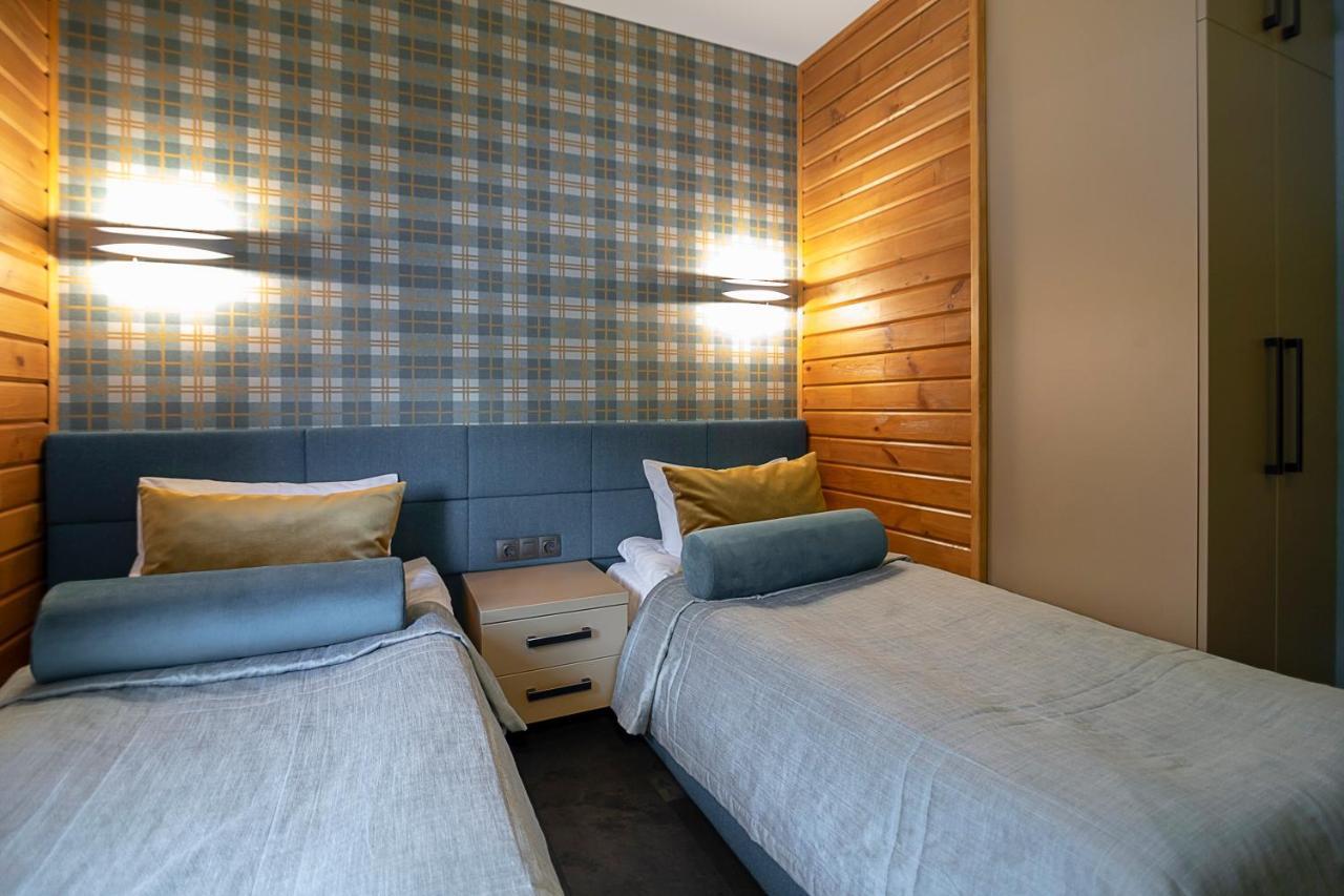 Equides Club Hotel Lesniki Eksteriør billede